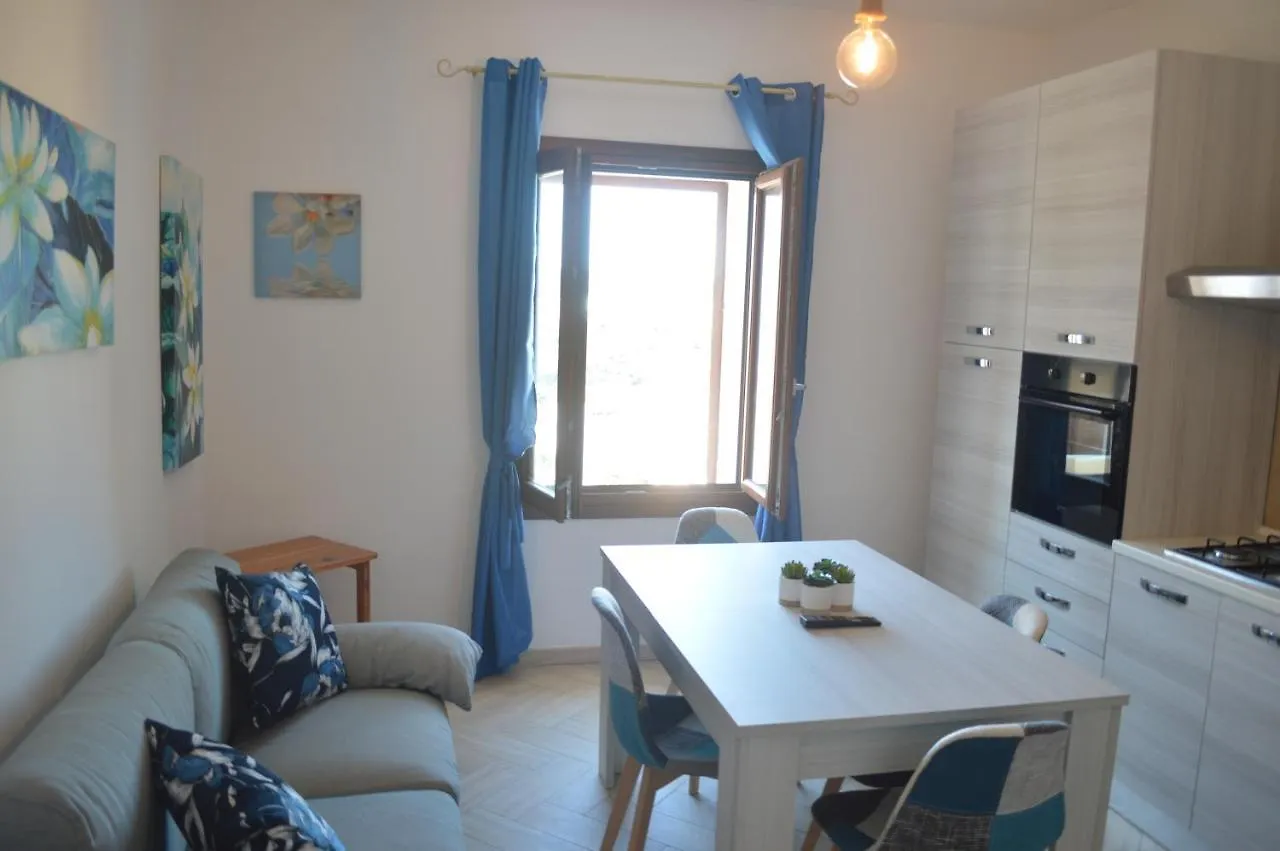 Casa Gialla Santa Teresa Gallura Apartment
